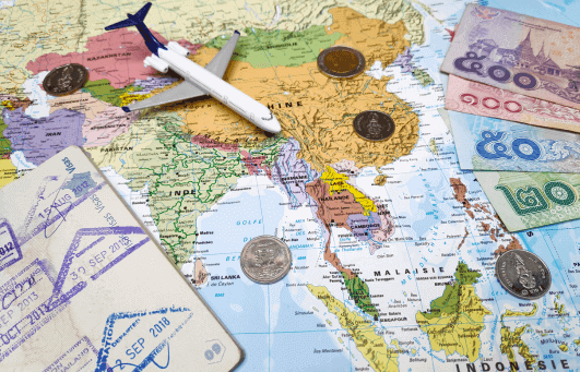 Circuit Thailande, perles du sud Budget voyage Thailande - Passeport, monnaie, billets, avion sur carte Asie