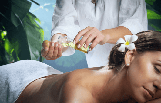 Massage thailandais a l huile de coco pour une experience de bien etre totale